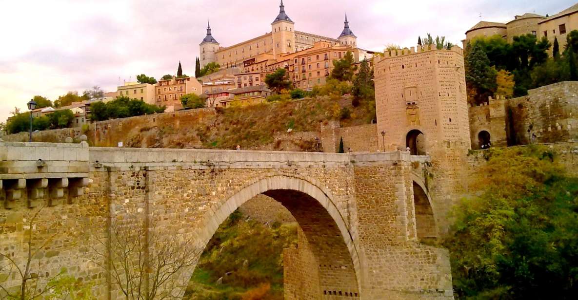 From Madrid: Guided Day Trip to Segovia and Toledo - Plaza Mayor to the Castle: Why Alcázar de Segovia Feels Like a Fairytale