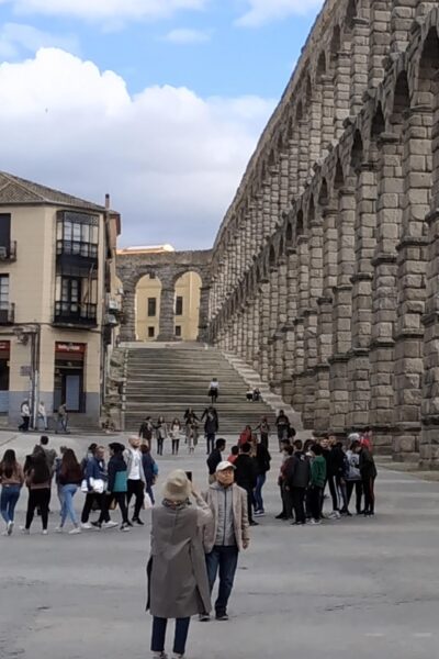 From Madrid: Half-Day or Full-Day Trip to Segovia - Plaza del Azoguejo to Plaza Mayor: where the story starts