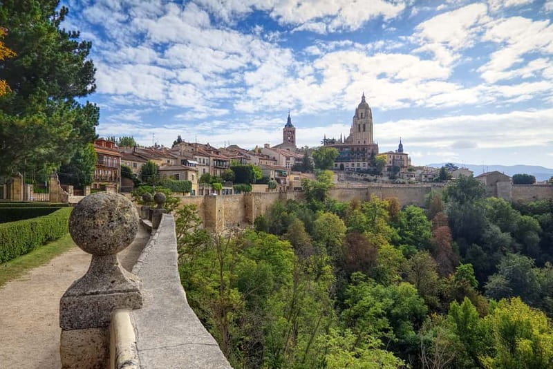 From Madrid: Segovia Guided Afternoon Tour - Roman Aqueduct First: Why This Landmark Sets the Mood