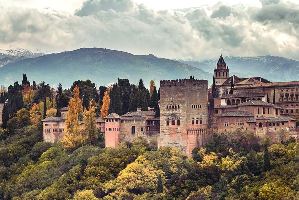 From Malaga: Alhambra and Royal Chapel with Entry Tickets - Alcazaba viewpoint: the fastest way to grasp Granada