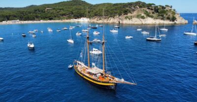From Palamos: Scenic Boat Trip to Calella de Palafrugell - La Fosca and Platja del Castell: Why These Early Coves Matter