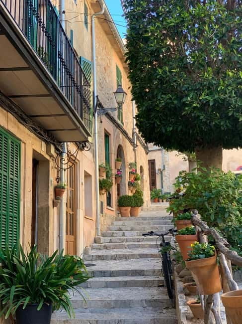 From Palma: Valldemossa Tour and Mountain Viewpoint Hike - From Palma to Valldemossa: Why the timing matters