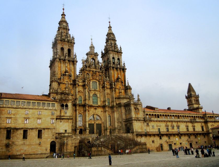 From Porto: Santiago de Compostela Full Day Tour - A full-day Camino send-off from Porto