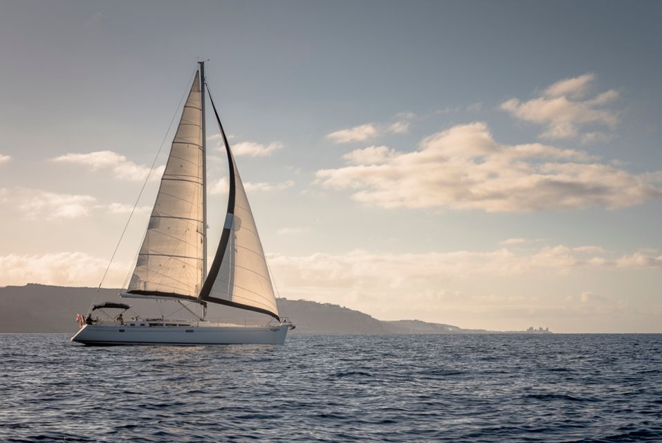 From Puerto de Mogán: Sailboat Trip with Food and Drinks - Snorkeling stop: how the beach change of scene works