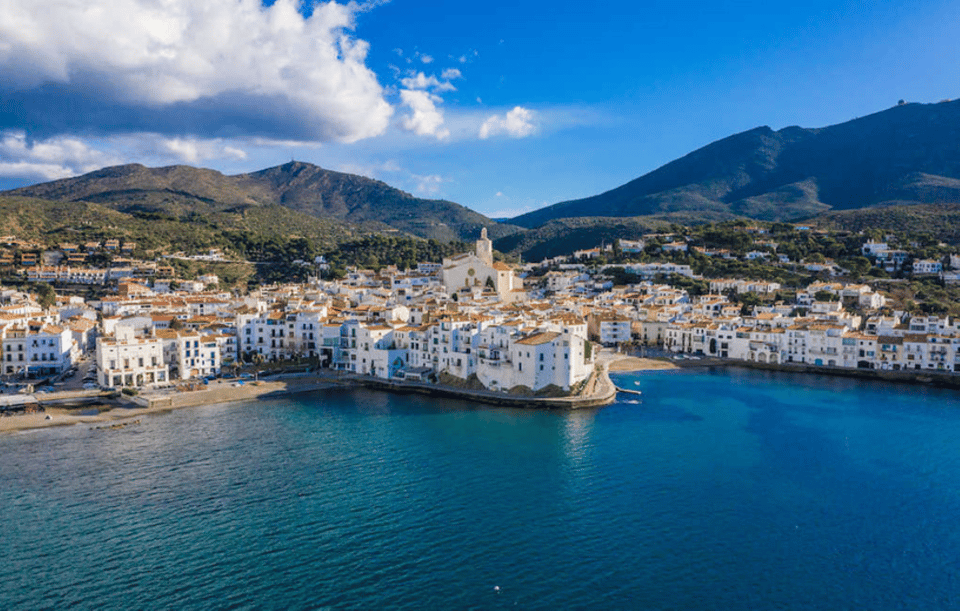 From Roses: Costa Brava Boat Tour to Cadaqués - On the water: Bay of Roses to Cadaqués, with lighthouses and cliffs