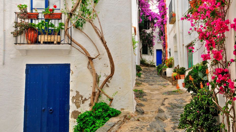 From Roses: Costa Brava Boat Tour to Cadaqués - The Cadaqués portion: shopping, short walks, and the Blue House