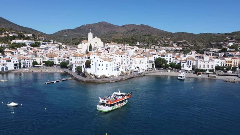 From Roses: Cruise on Costa Brava to Cadaqués - The return ride: last panoramas over coves and cliffs