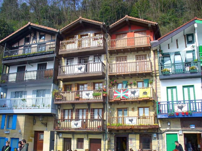 From San Sebastian: Hondarribia, San Pedro & San Juan Tour - Pasai Donibane (San Juan): quays, stone houses, and working-water mood