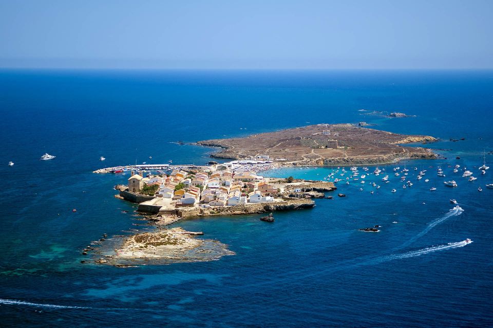 From Santa Pola: Snorkel Trip in Tabarca Island - Submarine points, coves, beaches, and ports: how to make the most of each stop