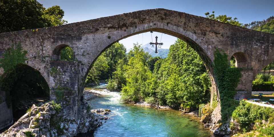 From Santander or Llanes: Covadonga Lakes & Cangas de Onis - Santander to Covadonga: the drive that sets the tone