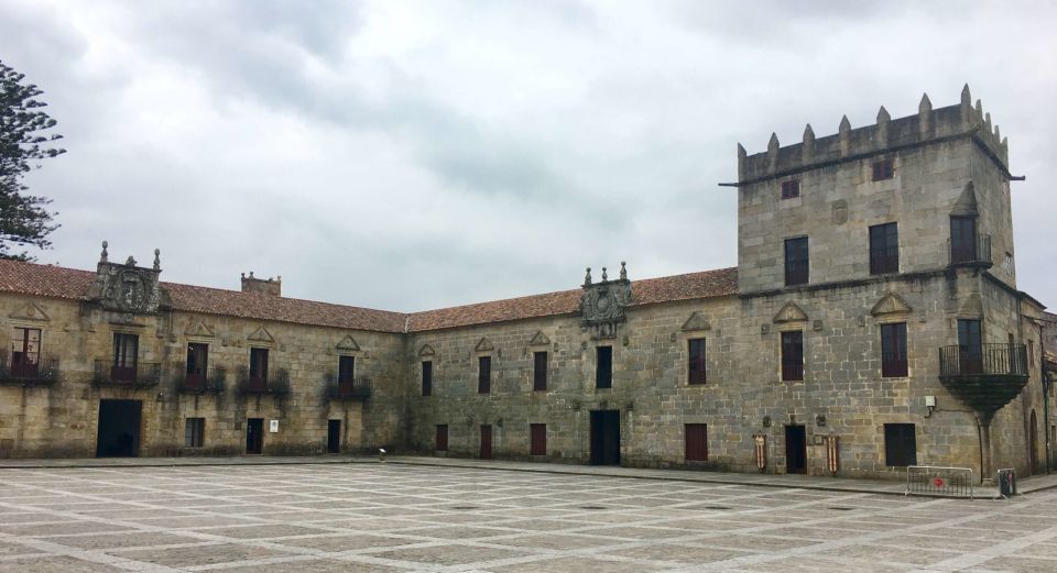 From Santiago: Tour to Rias Baixas with Boat Trip and Winery - O Grove: calm coast time where you can reset