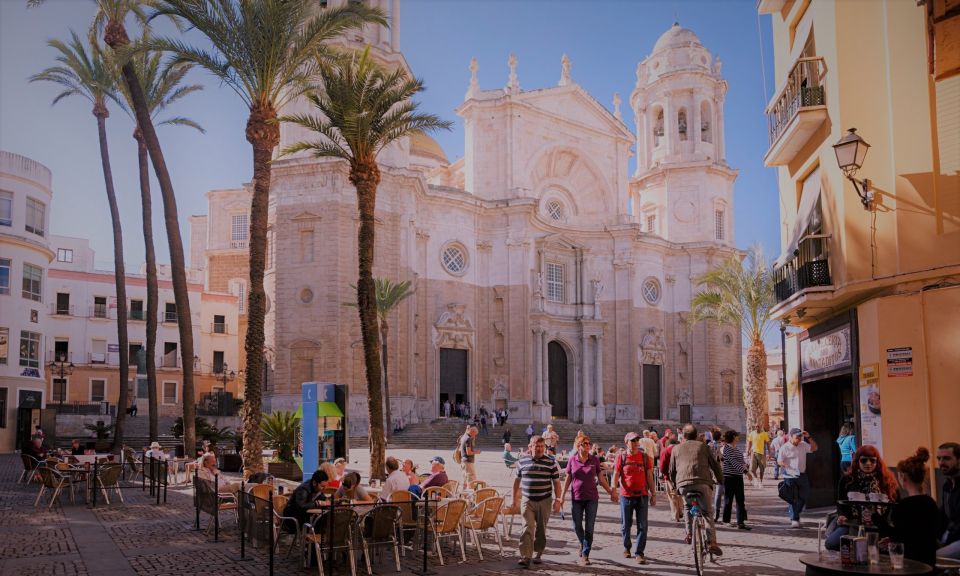From Seville: Cadiz and Jerez de la Frontera Day Trip - La Caleta Beach: the sea break that keeps the day from feeling all-history