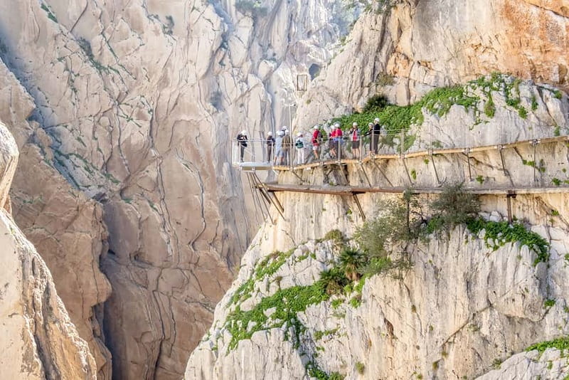 From Seville: Caminito del Rey Hike Day Trip - El Kiosko and the short warm-up: setting you up for the gorge