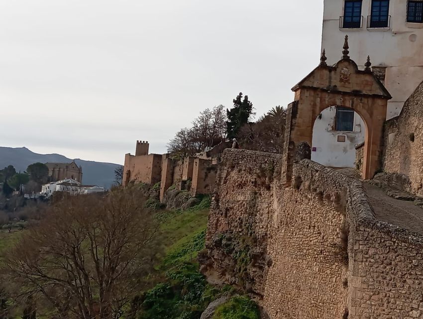 From Seville: Ronda+Setenil de las Bodegas Day Trip - 6 Key Things That Make This Day Trip Work