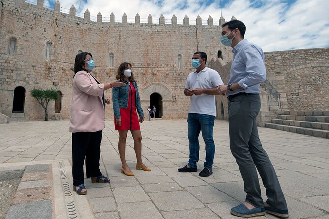 From Valencia: Day Tour in Peniscola, Game of Thrones - The guides make or break the experience (and here, they’re strong)