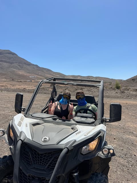 Fuerteventura: 4x4 buggy Can Am adventure east to west - La Pared surfing town: watching skill up close