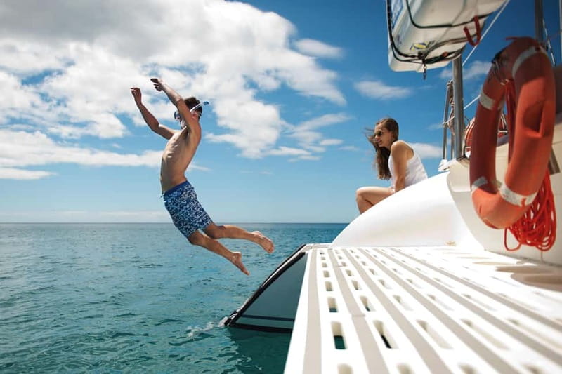 Fuerteventura: Catamarán navegación a vela y delfines. - What to bring (and what will make life easier on deck)