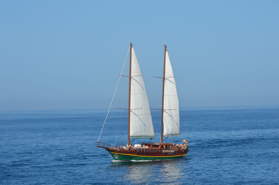 Fuerteventura: Exclusive Turkish Gulet Cruise with Lunch - Lunch onboard: couscous, tzatziki, and roast beef with confit potatoes