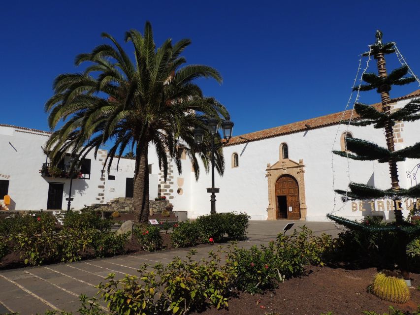 Fuerteventura: Guided Hotspots Island Grand Tour - A 7-hour loop that shows the whole Fuerteventura in one day