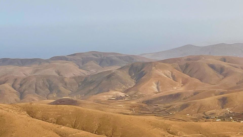 Fuerteventura: Guided Hotspots Island Grand Tour - Miradors around 700 meters: the photo stops that make the island click