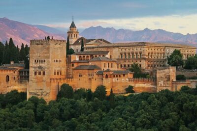 Full Alhambra Tour with Official Guide - Generalife gardens: the sultan’s retreat (Sultan’s Ditch Court and Cypress Court)