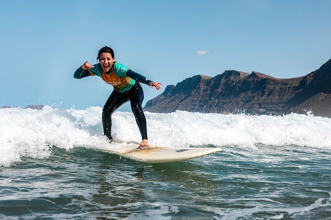 Full Day Surf Lesson for Beginners in Famara, Spain - Meeting the crew and getting your surf setup