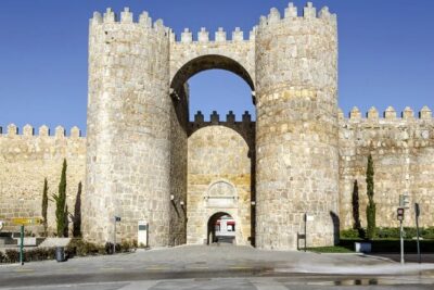 Full Day Tour to Avila & Segovia from Madrid - Guided Walking in Ávila: Seeing the Old Town Without Getting Lost