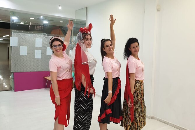 Fun, fast, flamenco: learn to dance flamenco rumba in 45 minutes - Small Group Attention (Up to 7): Why This Class Feels Personal