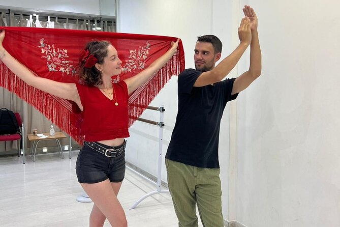 Fun, fast, flamenco: learn to dance flamenco rumba in 45 minutes - Meeting at Calle Sta. María 2: Finding Caterina Without Stress