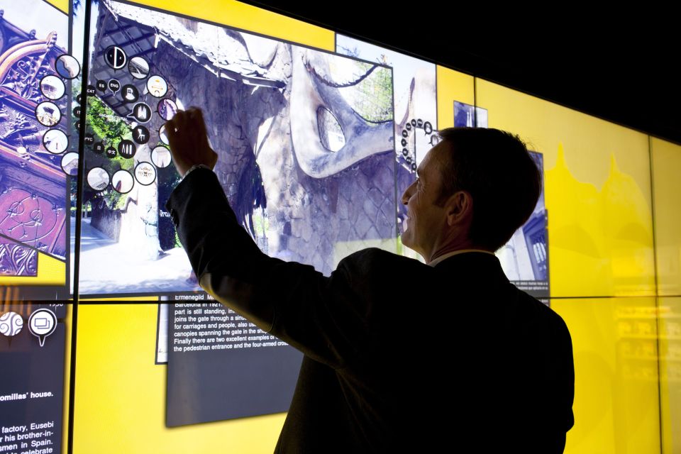 Gaudí Experiència Barcelona Admission Ticket - Interactive walls: the slow part after the lights go down