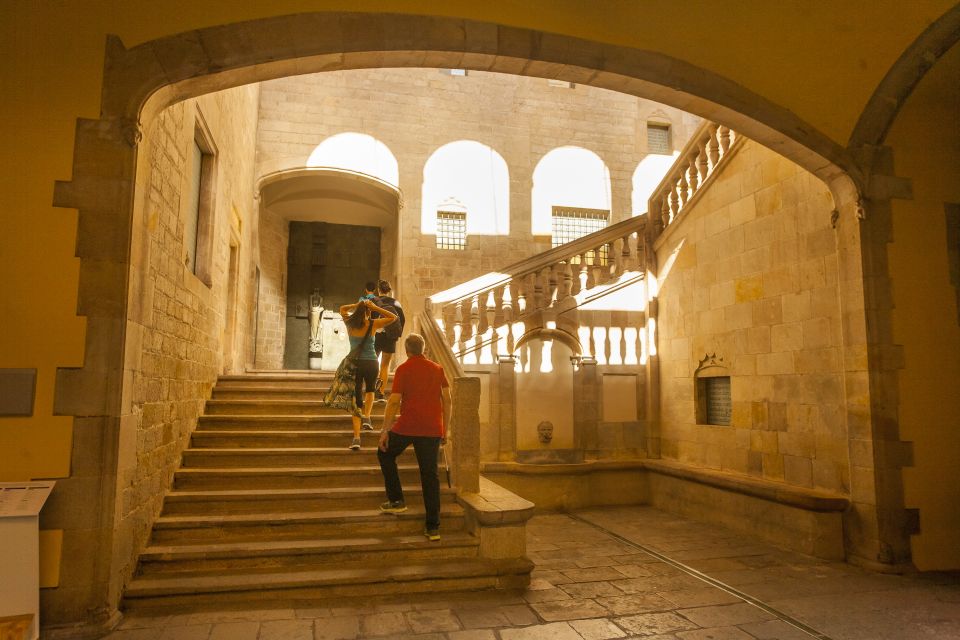 Gaudi's Barcelona 2-Hour Segway Tour with a Live Guide - Parc de la Ciutadella: dragon castle and the small moments