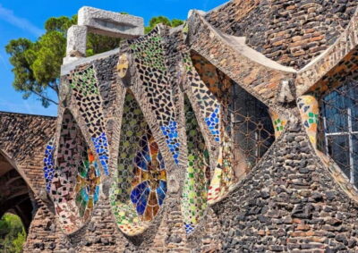 Gaudi's Crypt in Colonia Güell with Audioguide - Your day plan: Crypt first, then the Interpretation Center