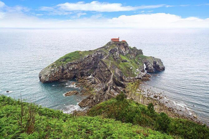 Gaztelugatxe Access, Bermeo & Gernika guided tour from Bilbao - Key tour highlights to pay attention to
