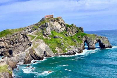 Gaztelugatxe, Mundaka and Gernika Tour from Bilbao - Gaztelugatxe: Steep Steps, Sea Views, and the GoT Connection