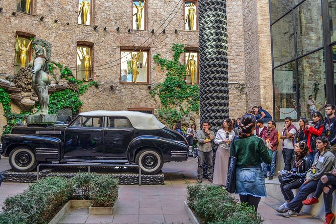 Girona and Dali Museum Full Day tour from Barcelona - The Onyar River viewpoint and why it’s worth the stop