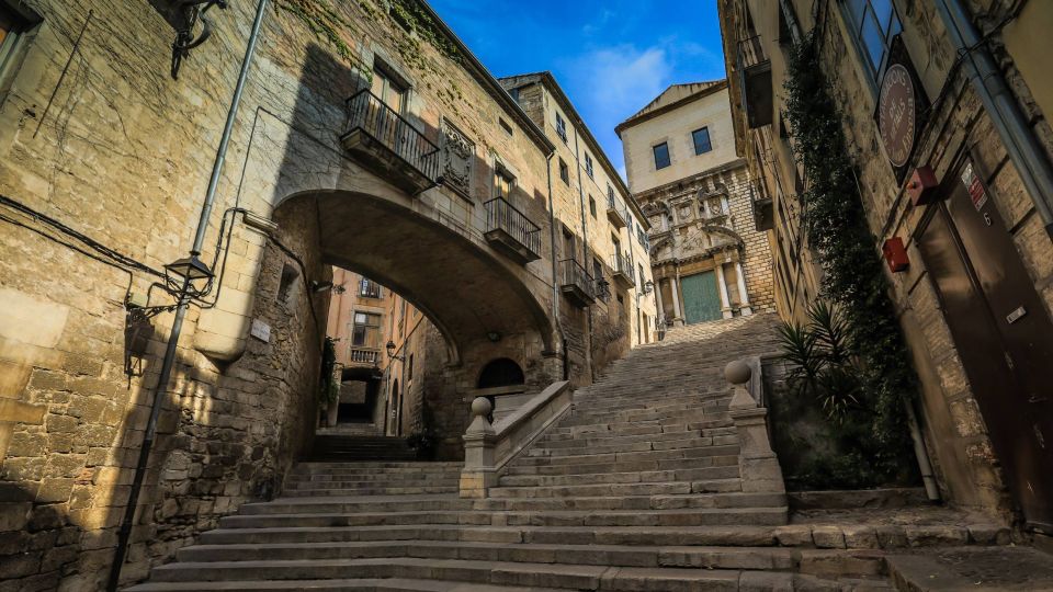 Girona and Figueres Full-Day Tour with Hotel Pick Up - Costa Brava scenery: a light touch between two main acts