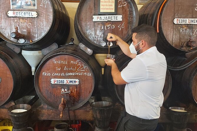 Go local for a day! - Alcazaba viewpoints and Holy Week meaning