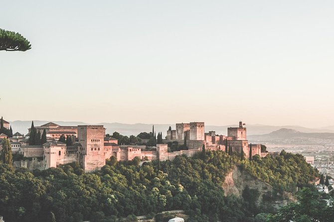 Golden Hour in Granada: Sunset Walking Tour with Play Granada - Meeting point on Carrera del Darro, then up you go