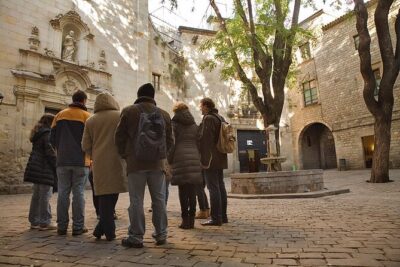 Gothic Quarter Donation-Based Walking Tour in English - Starting at Plaça Reial: The Perfect Warm-Up