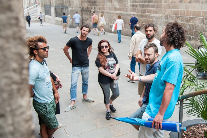 Gothic Quarter - Private Tour - Starting at Plaça de Catalunya: get oriented fast
