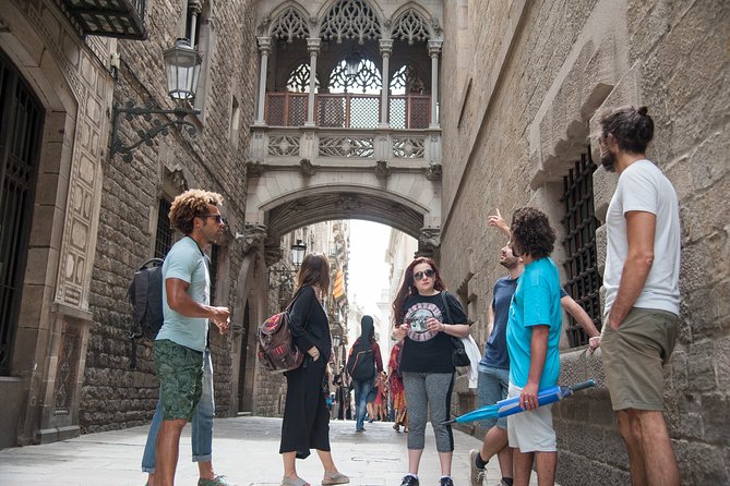 Gothic Quarter - Private Tour - Hidden square and Civil War scars: history you can see