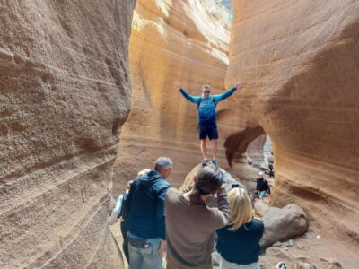 Gran Canaria: Red Gorge, Cave, Oasis Adventure Tour & Picnic - Barranco de las Vacas: seeing the Red Canyon up close