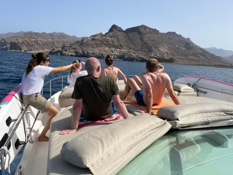 Gran Canaria: Shared yacht trip with drinks, lunch, and snorkeling - Lunch-Style Snacks and Drinks: What “Included” Means