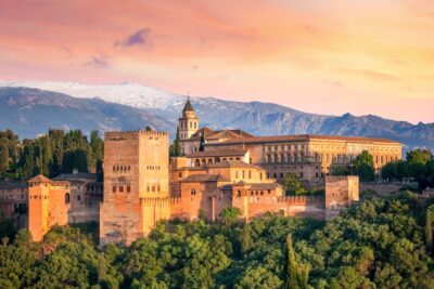 Granada: 3-Hour Alhambra and Generalife Gardens Guided Tour - Meet at the Ticket Offices Plaza With the Blue Dot
