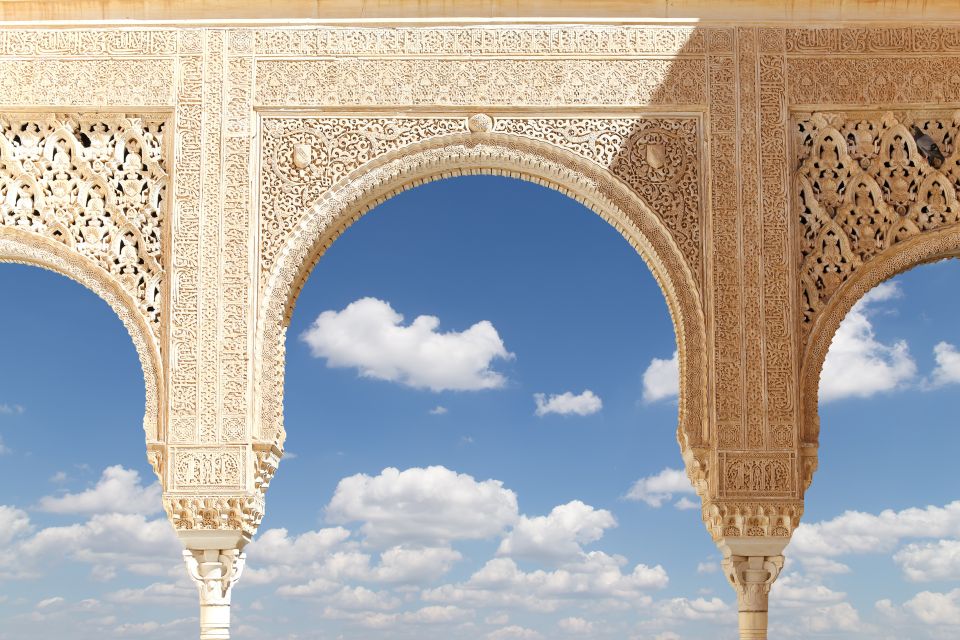 Granada: 3-Hour Alhambra and Generalife Gardens Guided Tour - Price and Value: Is $88 Fair for Alhambra Entry Plus a Guide?