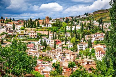Granada: Albaicín and Sacromonte Walking Tour - Plaza Nueva and the early lanes: getting your bearings in Granada’s older core