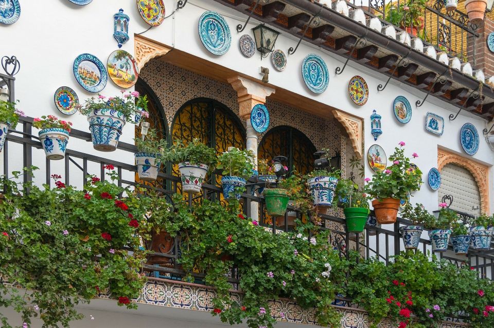 Granada: Albaicín, Sacromonte & Museum of Caves Walking Tour - Guides make or break it, and this one gets high marks