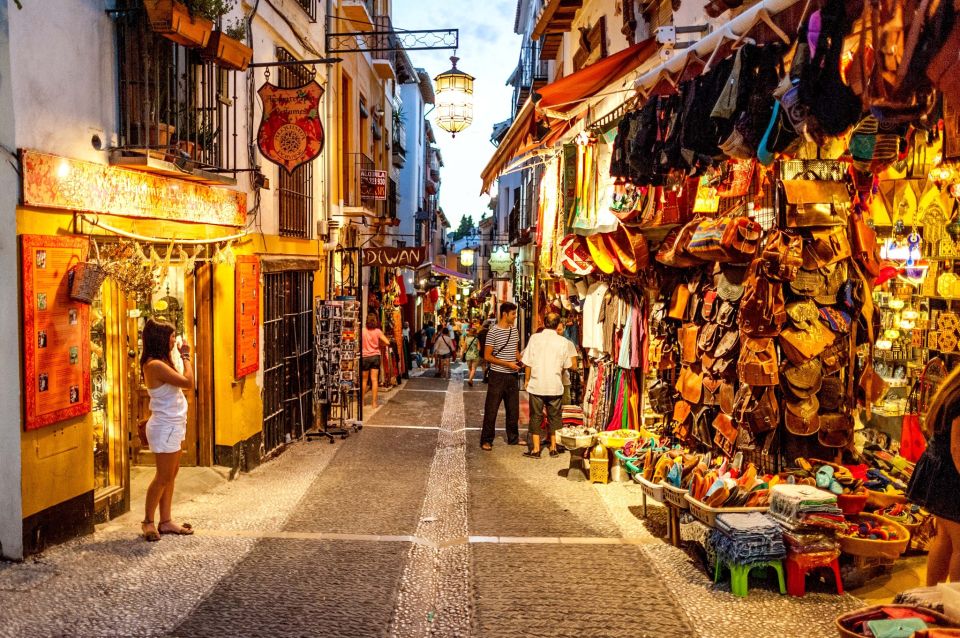 Granada: Albayzin and Sacromonte Walking Tour - Key Highlights You’ll Actually Notice