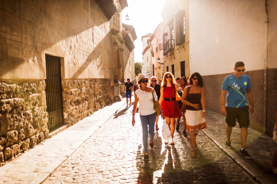 Granada: Albayzin and Sacromonte Walking Tour - Practical Reality Check: Shoes, Hills, and Slippery Surfaces