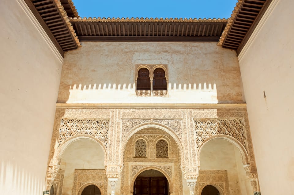 Granada: Alhambra and Albaicín Small Group Tour - Practical tips so your day goes smoothly
